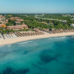5* Üdülőközpont Iberostar Waves Paraiso